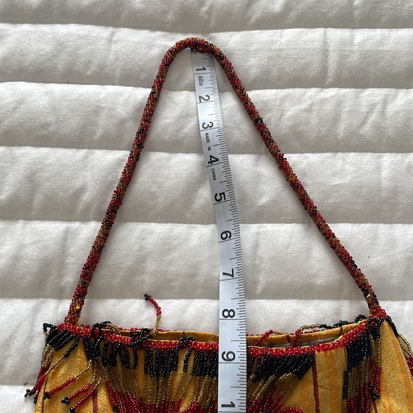 SILK LIKE BEADED BUTTERFLY BAG - Picture 8 of 8